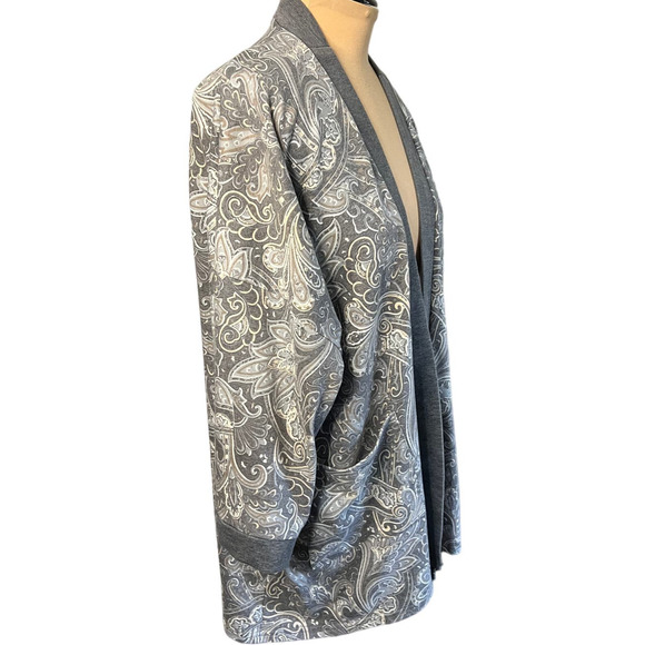 Simple Susan Betro Gray Paisley Print Lightweight Open Front Cardigan Size 1X - Picture 3 of 6